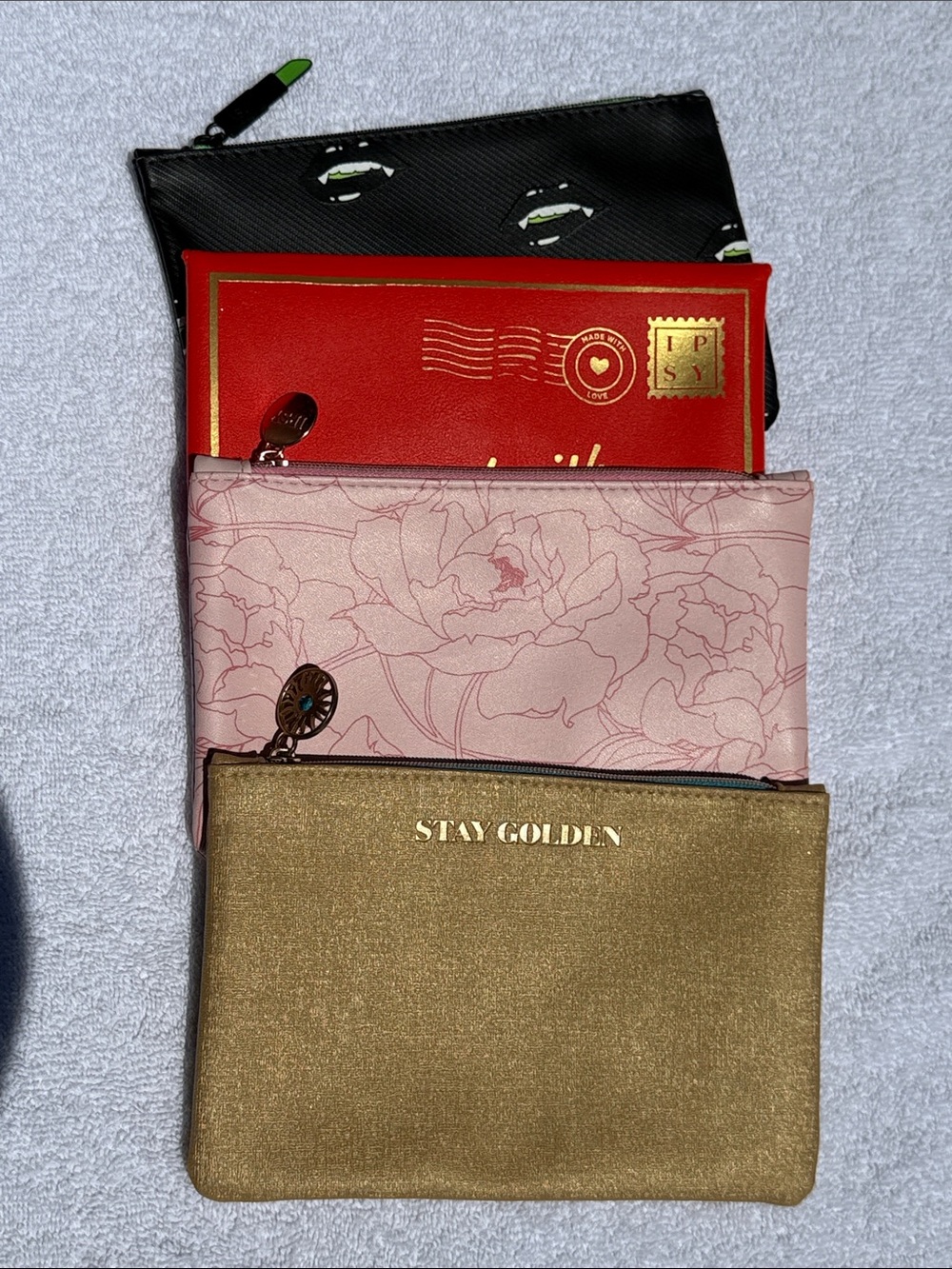 4 Cosmetic Pouches